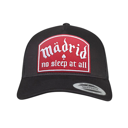 Madrid No Sleep Red trucker cap with embroidered patch, featuring adjustable snapback and curved visor.