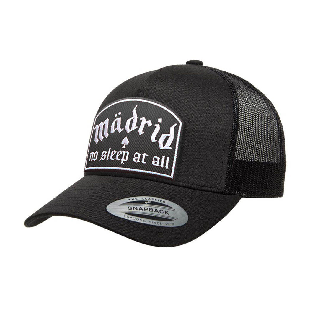 Madrid No Sleep trucker cap with embroidered patch, black, adjustable snapback, stylish design.